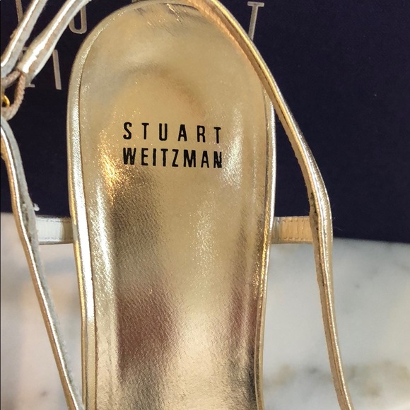 Stuart Weitzman gold platform heels. Size 7 - Picture 2 of 7